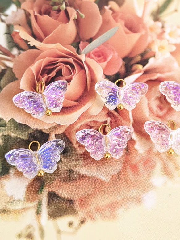 オーロラ 蝶 チャーム カン付き 10個 ちょうちょ パーツ 2枚目の画像