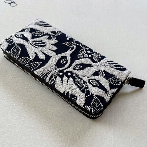 ミナペルホネン < carnival > ハンドメイド 長財布