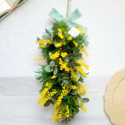 mimosa ミモザとタチカズラのナチュラルスワッグ ガーランド ドライ