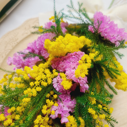 mimosa ミモザとリモニウムのナチュラルスワッグ　ガーランド　ドライフラワー 6枚目の画像