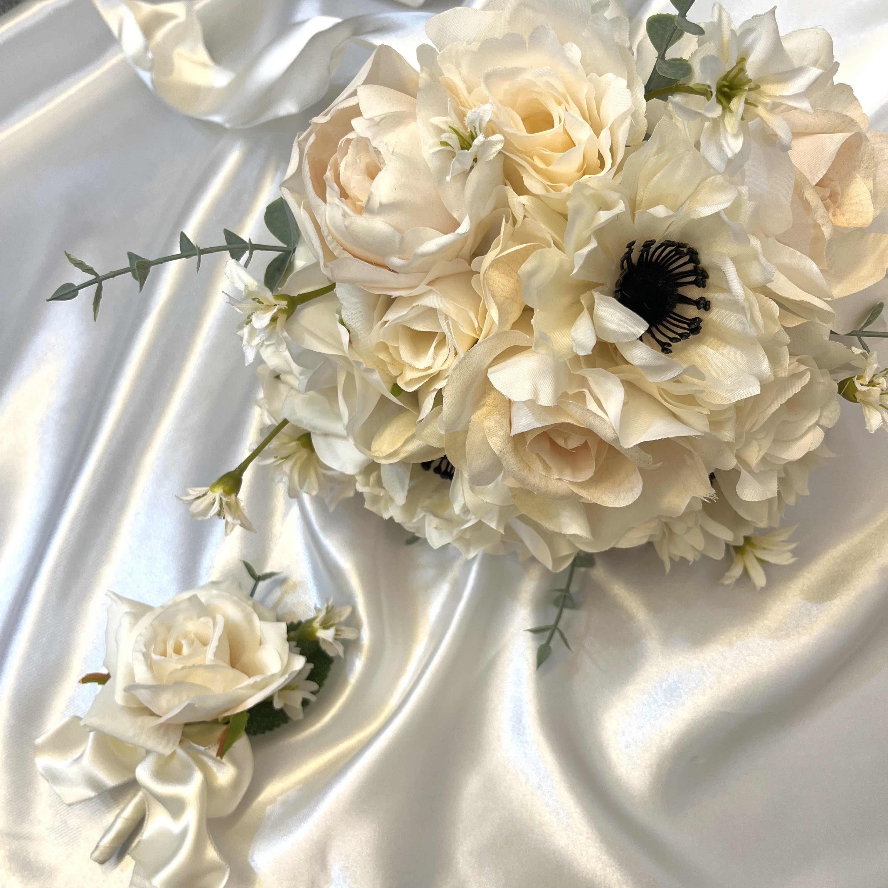 ♦︎送料無料♦︎ アネモネ & バラ　アーティフィシャルフラワーブーケ　ブートニア付き