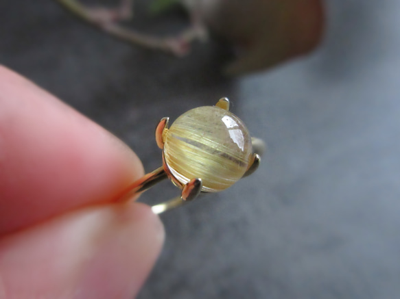 [美麗的顆粒] 6.8毫米「金髮晶石英」凸圓面戒指 第8張的照片