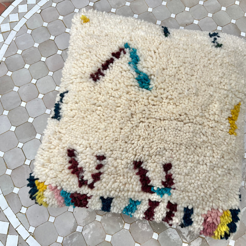 モロッコ　アジラル　クッションカバー　プフ　ラグ 172 2点 モロッコ アジラル クッション クッションカバー プフ ラグ 177