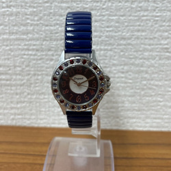 ストーンベゼルのジャバラ時計（ブルー） 1枚目の画像