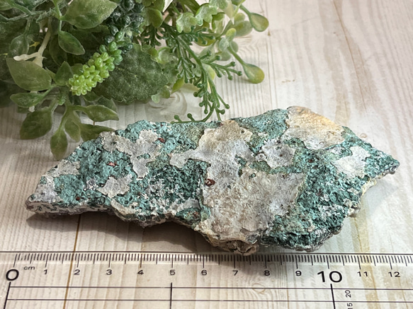 幸運の石✿*:・フラワー パープルカルサイト　ラフストーン　原石　クラスター 6枚目の画像