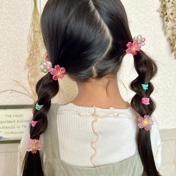 桜　春　ピンク　ビーズ　ヘアゴム　ビーズボール　キラキラ　髪ゴム　キッズ　子供　ヘアアクセ　ヘアアクセサリー　さくら 4枚目の画像