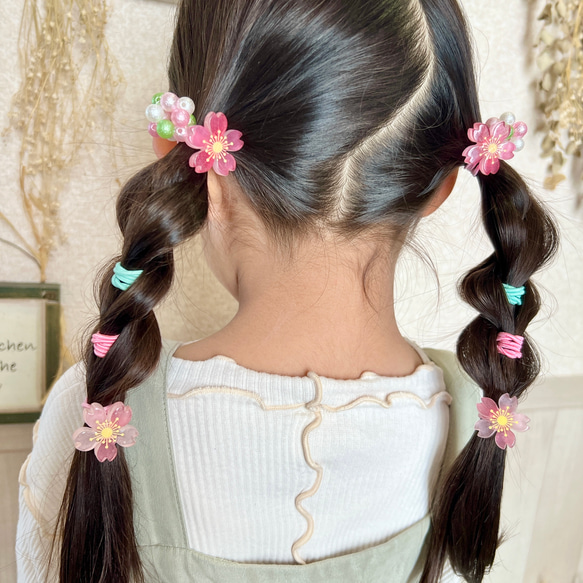 春　桜　ビーズ　ヘアゴム　ビーズボール　キラキラ　髪ゴム　キッズ　子供　ヘアアクセ　ヘアアクセサリー　ピンク　さくら 3枚目の画像