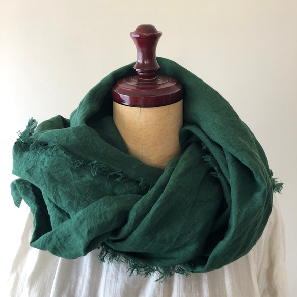 BIEK VERSTAPPEN リネン ストール（グリーン）　Unisex BIEK VERSTAPPEN リネン ストール（グリーン）Unisex