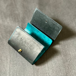 ギボシでとめる三つ折り財布　【ブラック×ターコイズ】　ミニ財布　イタリアンレザー 3枚目の画像