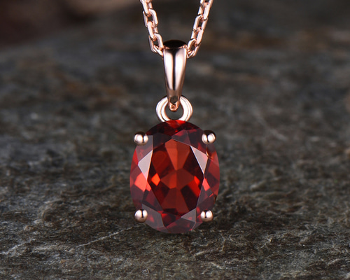 1月の誕生石天然ガーネットネックレスユニークな赤い宝石ガーネット