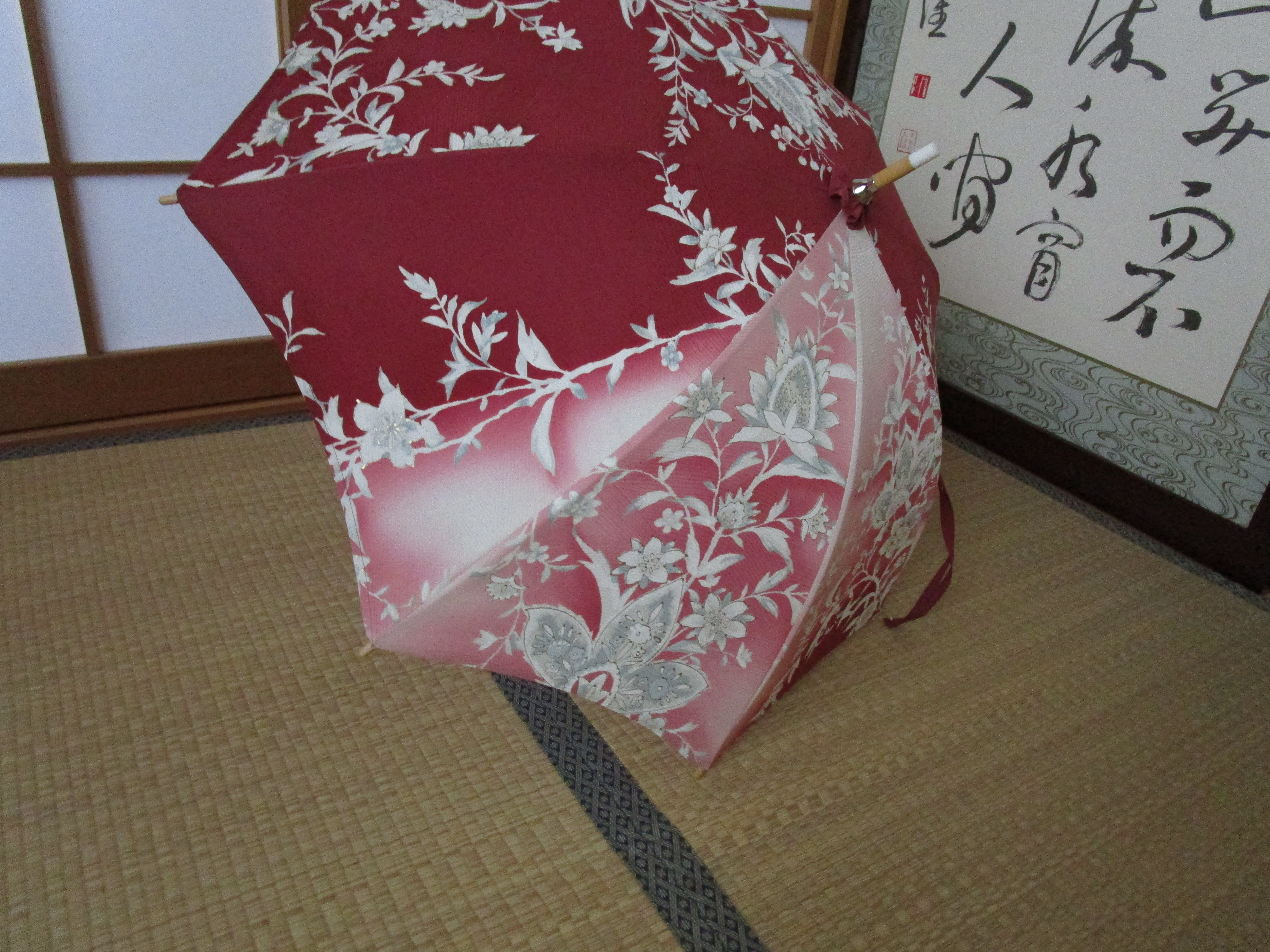 ＊ぼかし・唐花模様の日傘（傘袋付き）