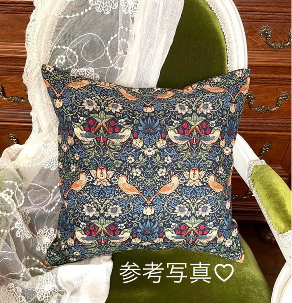 セール♡modaウイリアム・モリス いちご泥棒 クッションカバー ② と ③  45×45cm用 12枚目の画像