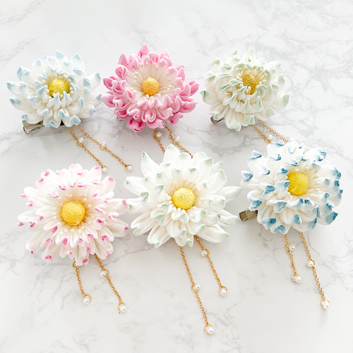 つまみ細工 コサージュ 髪飾り ダブルクリップ 白 緑 青 ピンク 入学式