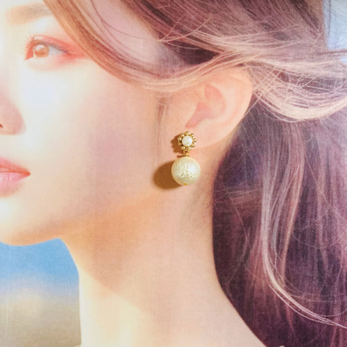 大粒 パール ゴールド ビーズ刺繍 淡水パール ✿ ピアス