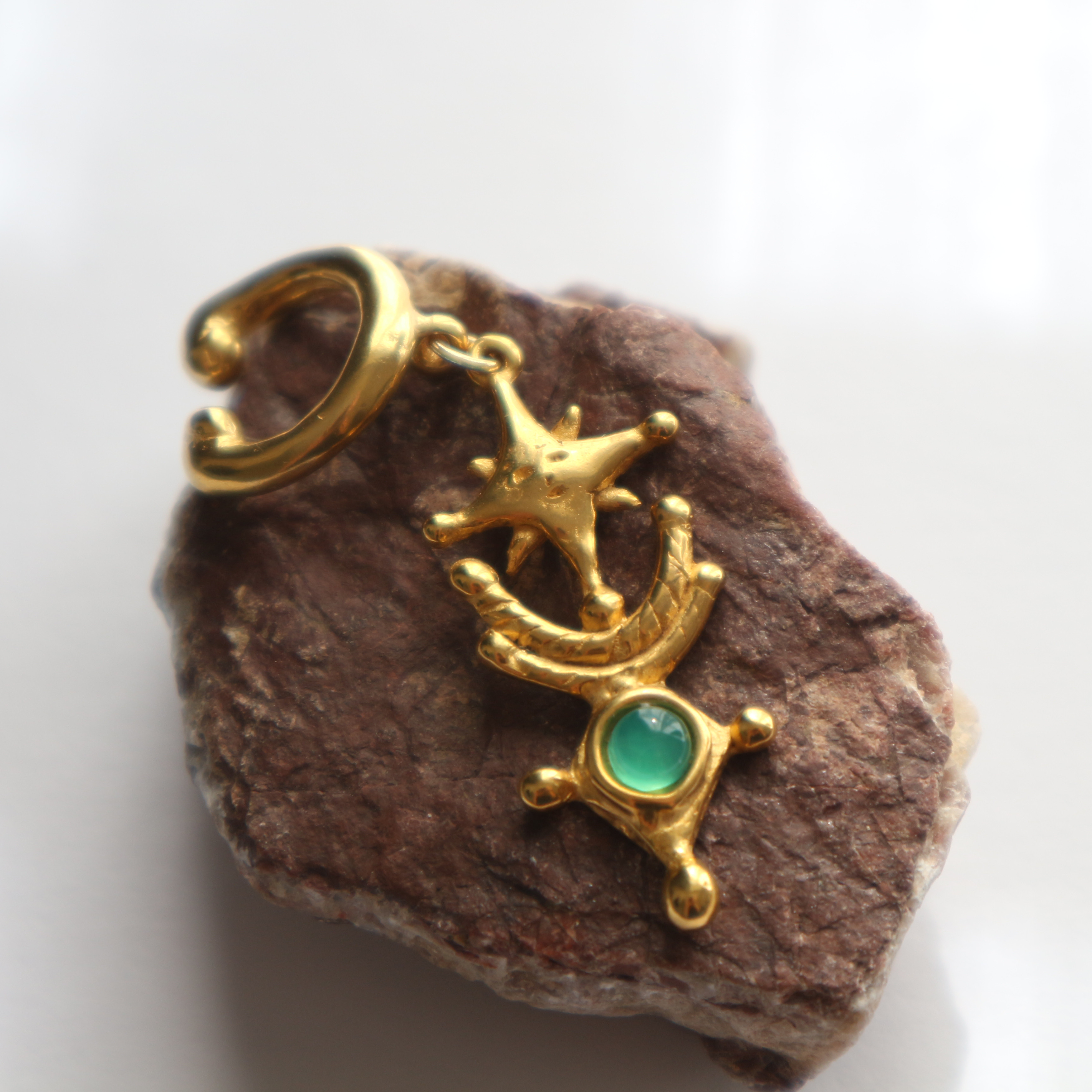 First Star Crown ear cuff　＜左耳用＞