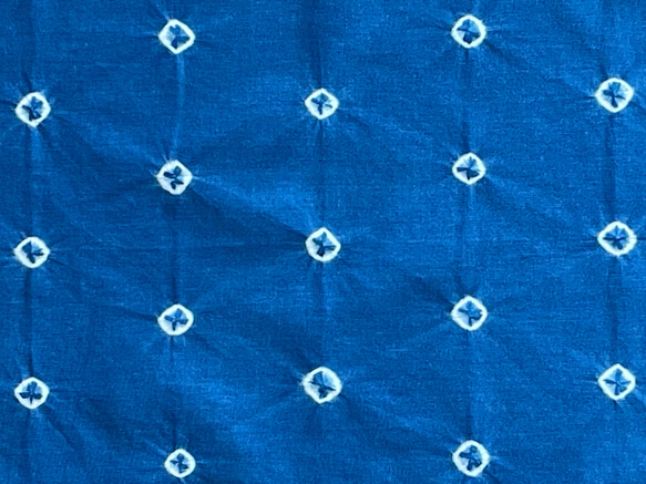 藍染 絞り染め ハンカチ: ドット柄 2枚目の画像