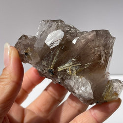 ブラジル産 Rutilated Quartz【ルチルクォーツ 原石】鉱物 天然石 自立 針金入り水晶 9枚目の画像