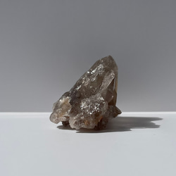 ブラジル産 Rutilated Quartz【ルチルクォーツ 原石】鉱物 天然石 自立 針金入り水晶 6枚目の画像