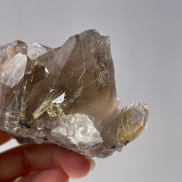ブラジル産 Rutilated Quartz【ルチルクォーツ 原石】鉱物 天然石 自立 針金入り水晶 5枚目の画像