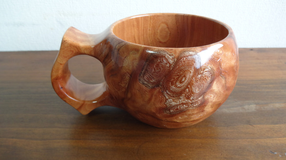 　暴れる杢ケヤキの一木彫りコーヒーカップ　 6枚目の画像