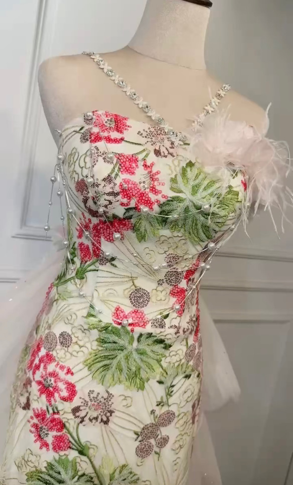 新作！美品　マーメイドドレス　可愛い花　抜群のおしゃれ見え　キャミソール パール付け　ウェディングドレス/パーティー二次 3枚目の画像