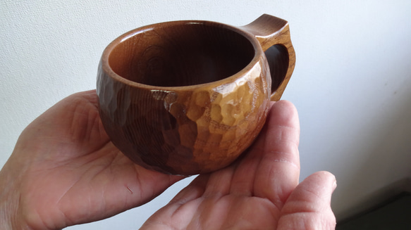 御蔵島の島グワの一木彫りコーヒーカップ 6枚目の画像