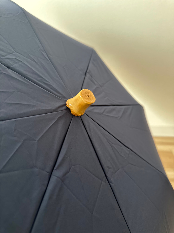 日傘 雨傘 折りたたみ傘 逆さま傘 骨8本 竹ハンドル 晴雨兼用 完全遮光 UPF50 99％UVカット ネイビー 5枚目の画像