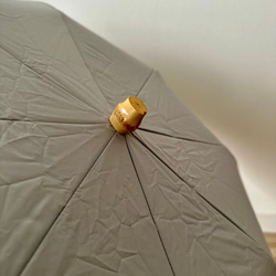日傘 雨傘 逆さま傘 折りたたみ傘 骨8本 竹ハンドル 晴雨兼用 完全遮光 UPF50 99％UVカット グレー 5枚目の画像
