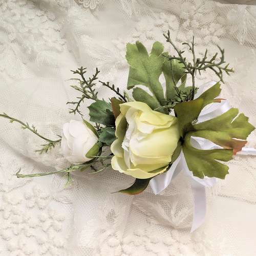 ウエディングブーケ(ホワイトMIX)ブートニア込み 世界で1つ貴女だけに