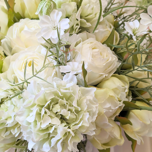 【値下げ】ホワイト　ブーケ　ブートニア プリザーブドフラワー ウェディングブーケ 結婚式 ブートニア