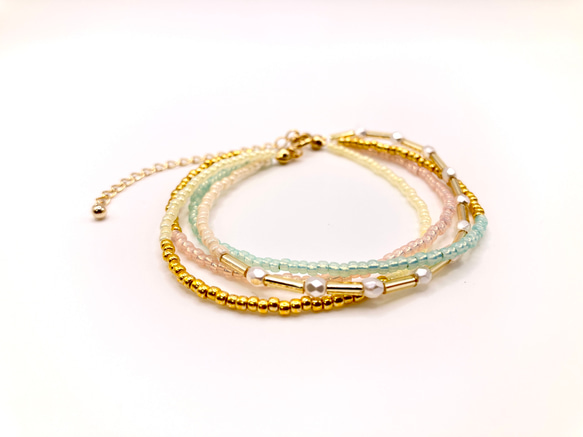 パールの春色3連ブレスレット 1枚目の画像