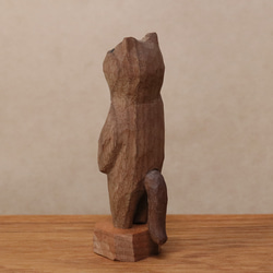 木彫り 招き猫（右手）ネコの置物（木材：ウォルナット/チェリー）（No.N0003） 6枚目の画像