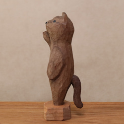 木彫り 招き猫（右手）ネコの置物（木材：ウォルナット/チェリー）（No.N0003） 5枚目の画像