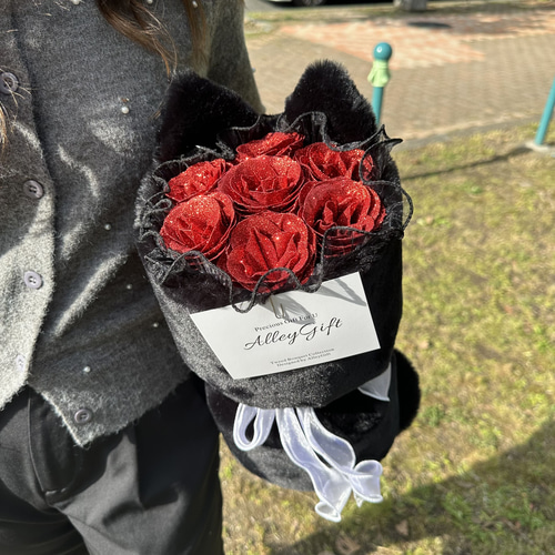 赤色グリッターローズ使用の猫モチーフ花束 ワンホンブーケ専門