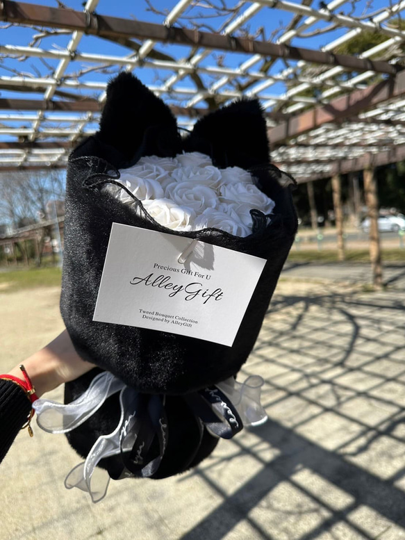 テレビ「よるのブランチ」に紹介された”ワンホンブーケ”　猫型花束 推しの誕生日・記念日などにおすすめ　枯れないお花を使用 よるのブランチ 予めご了承下さいませ