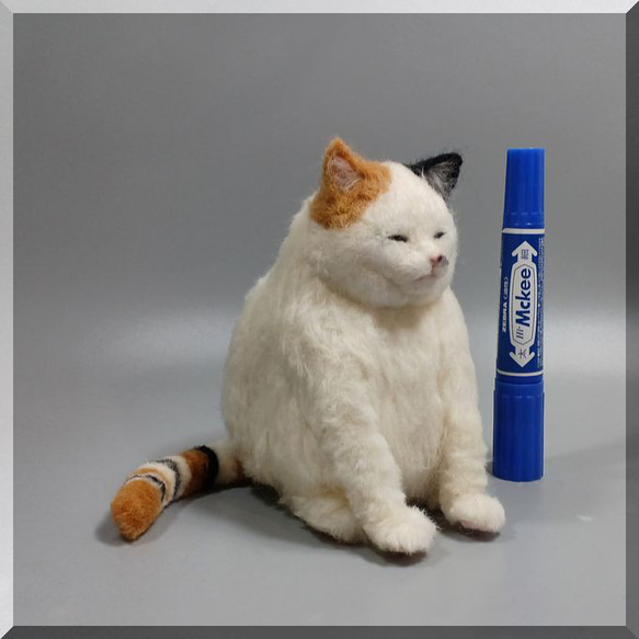 羊毛フェルト 猫 ぽっちゃりな三毛猫さん デブ猫 ブサ猫 ねこ ネコ 猫