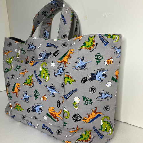 可愛い恐竜柄グレー 入園入学かばん レッスバック 新調 新生活 男の子