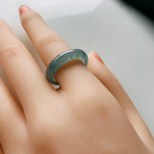 R138-004］ ジェイド JADE ヒスイ 本翡翠 くりぬき リング