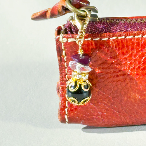 送料無料 お守りストラップ チャーム 紫 黒 天然石ストーン 水晶