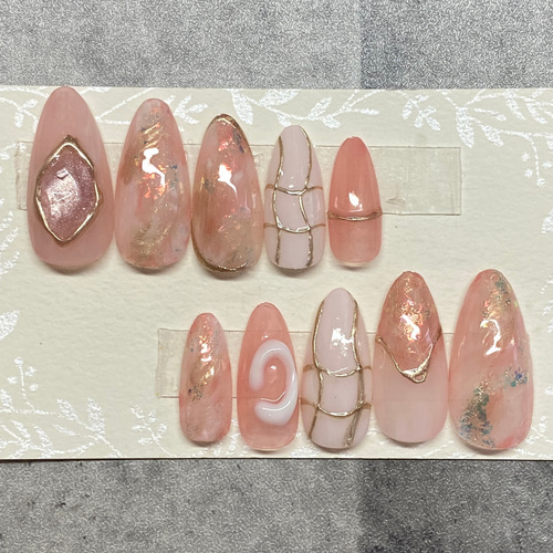 ネイルチップ} 春ネイル ニュアンスネイル うねうね キラキラ