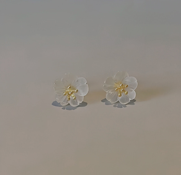 [P75-001] 期間限定　桜　さくら　ピアス　シンプル　水晶　クリスタル　sv925 春コーデ　フック　 3枚目の画像
