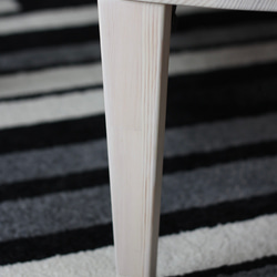 めぐちゃん様専用ページ　折りたたみ　そら豆テーブル　木の脚がかわいい「まめっこ」横幅89㎝　ホワイト色 8枚目の画像