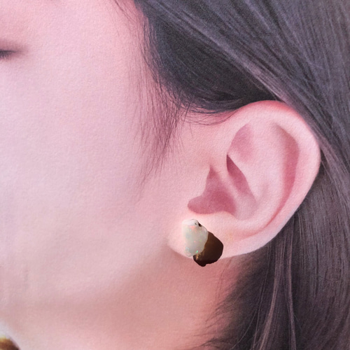 一点もの】 オパール 原石 ピアス 鉱物 天然石 金属アレルギー対応