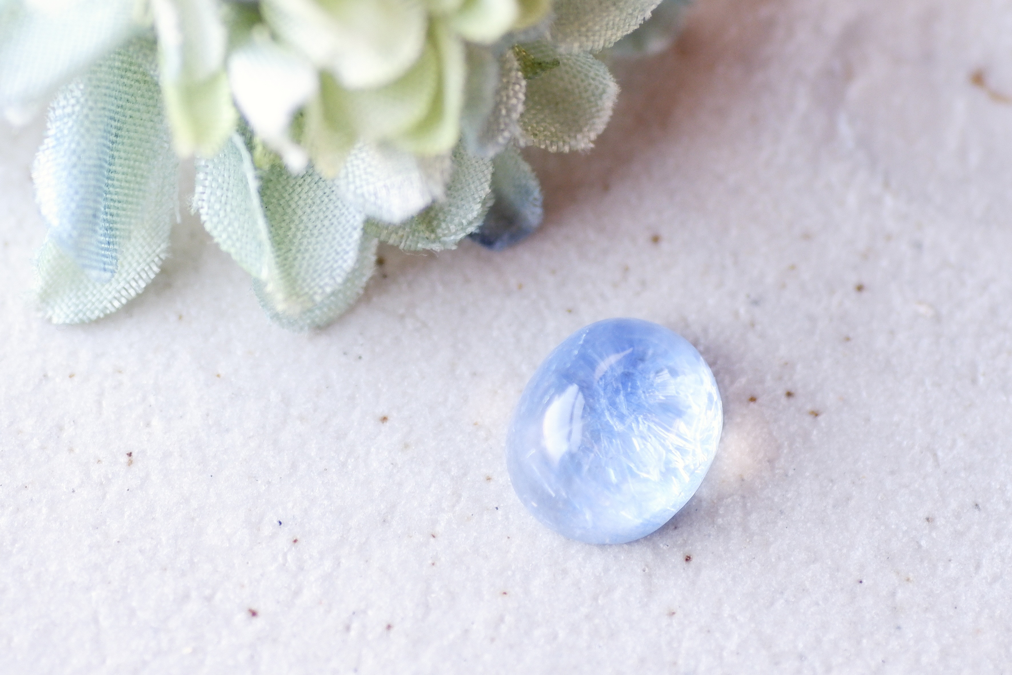 デュモルチェライト・イン・クォーツ＊オーバル・カボション