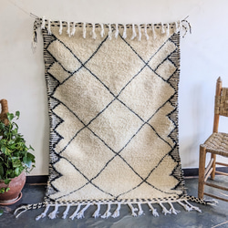 モロッコ ラグ ベニワレンラグ-No5 (163×110cm) ブラック　ダイヤ　カーペット　絨毯 1枚目の画像