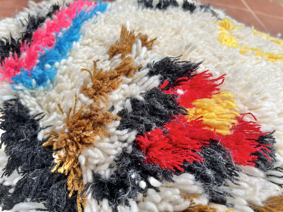 モロッコ　プフ　pouf アジラル　オットマン クッション　ラグ　132 