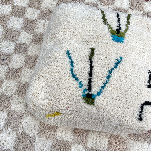 モロッコ　プフ　pouf アジラル　オットマン クッション　ラグ　138 モロッコ プフ pouf アジラル オットマン クッション ラグ 138 椅子