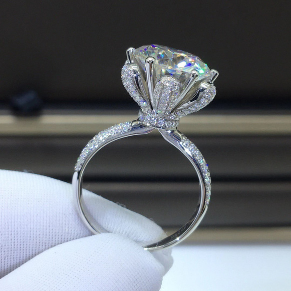 豪華仕様】輝くモアサナイトダイヤリングK18WG