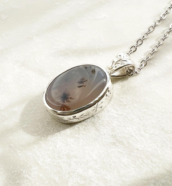 Dendritic Agate Necklace 7枚目の画像