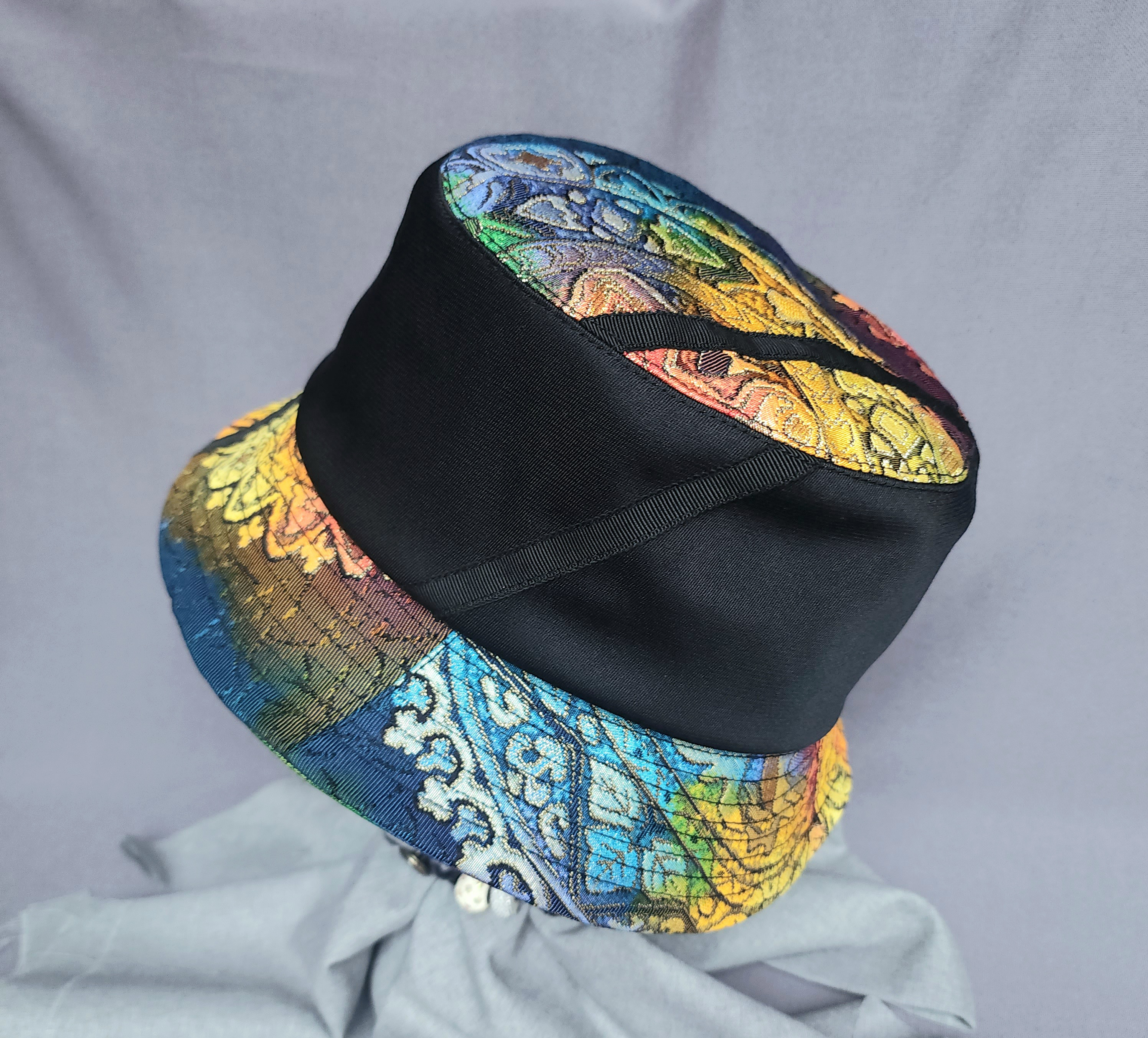 着物 帯  アップサイクル   バケットハット シルク 絹 ビビッドカラー S～Mサイズ